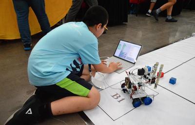 星华思维教育加盟 携手教育科技，共启思维教育新未来