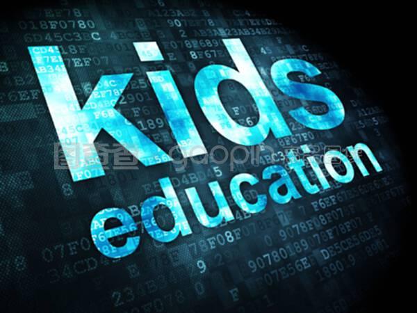 数字背景下的儿童教育 教育科技开发的机遇与挑战